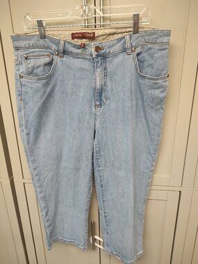 Izod Women's Capri Denim Pants Size 16